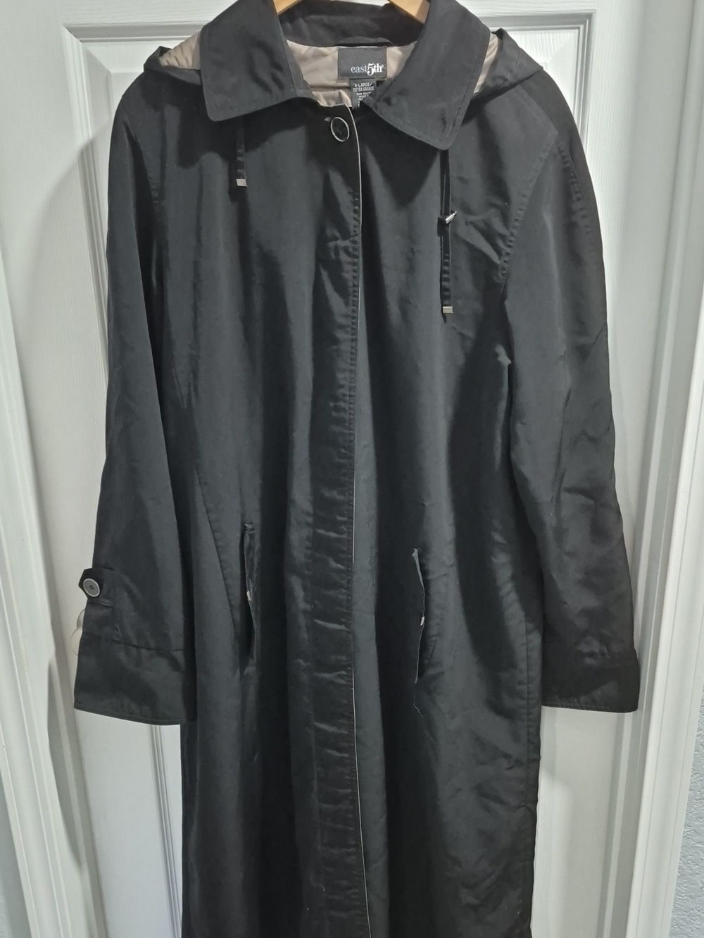 East 5th Black Long Trench with Hood XL